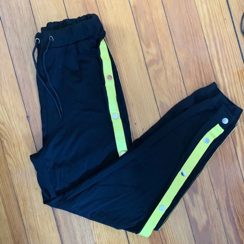 LF Joggers - Picture 2 of 3